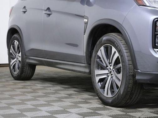 Mercury Gray Metallic 2025 Mitsubishi Outlander Sport 2.0 ES