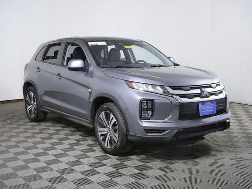 Mercury Gray Metallic 2025 Mitsubishi Outlander Sport 2.0 ES