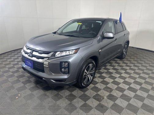 Mercury Gray Metallic 2025 Mitsubishi Outlander Sport 2.0 ES