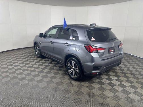 Mercury Gray Metallic 2025 Mitsubishi Outlander Sport 2.0 ES