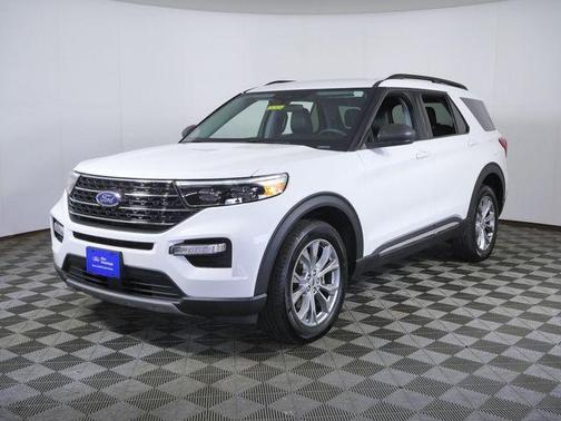 White Metallic 2024 Ford Explorer XLT