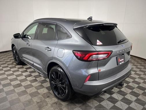 2024 Ford Escape ST-Line Elite