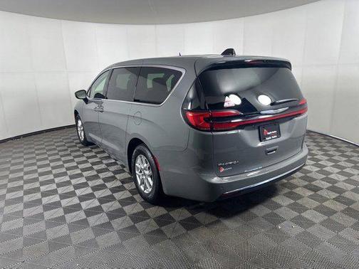 Ceramic Gray Clearcoat 2023 Chrysler Pacifica Touring-L