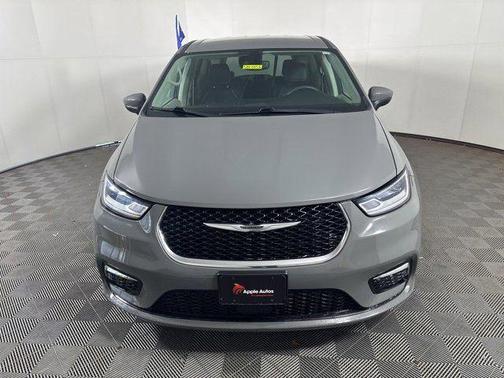 Ceramic Gray Clearcoat 2023 Chrysler Pacifica Touring-L