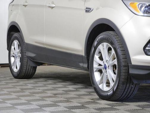 White Gold Metallic 2018 Ford Escape SE