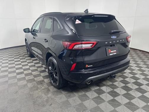 2023 Ford Escape ST-Line Elite