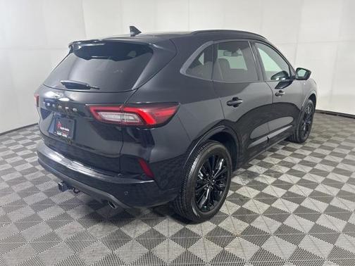 2023 Ford Escape ST-Line Elite