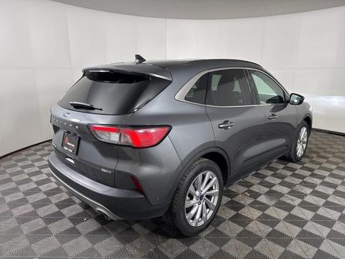 2021 Ford Escape Titanium Hybrid