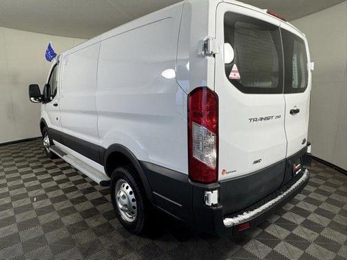 Oxford White 2023 Ford Transit-250 Base