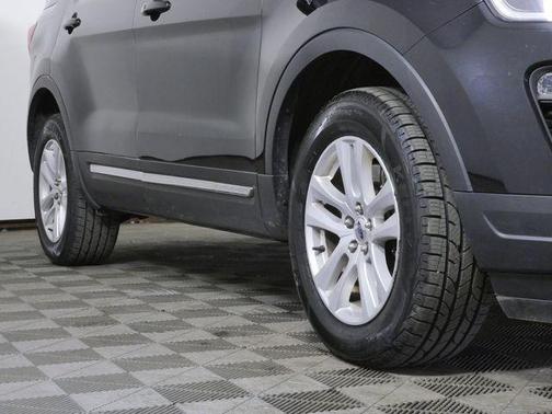 Shadow Black 2018 Ford Explorer XLT
