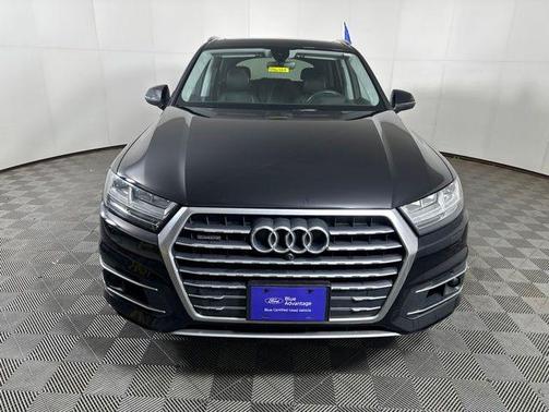 Orca Black Metallic 2019 Audi Q7 55 Prestige
