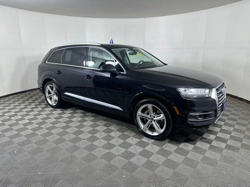Orca Black Metallic 2019 Audi Q7 55 Prestige