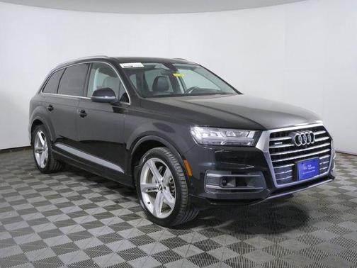 Orca Black Metallic 2019 Audi Q7 55 Prestige