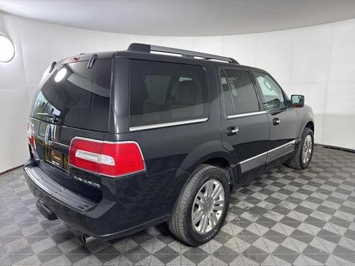 2013 Lincoln Navigator Base