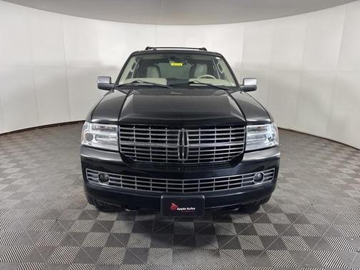 2013 Lincoln Navigator Base