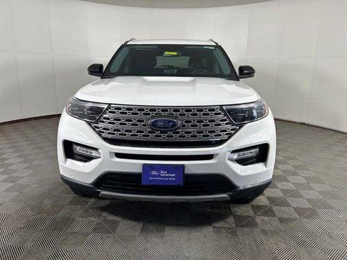 Star White 2023 Ford Explorer Limited