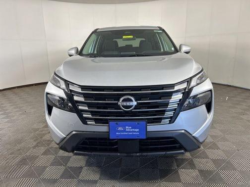 Brilliant Silver Metallic 2025 Nissan Rogue SV