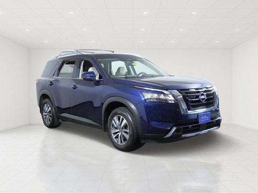 Deep Ocean Blue 2023 Nissan Pathfinder SL