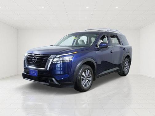 Deep Ocean Blue 2023 Nissan Pathfinder SL