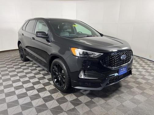 2022 Ford Edge ST Line