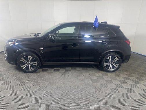 Labrador Black Pearl 2025 Mitsubishi Outlander Sport 2.0 ES