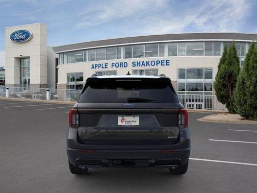 Black Metallic 2026 Ford Explorer ST-Line