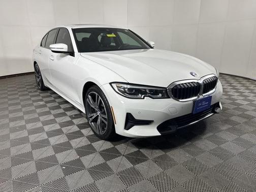2019 BMW 330 i xDrive