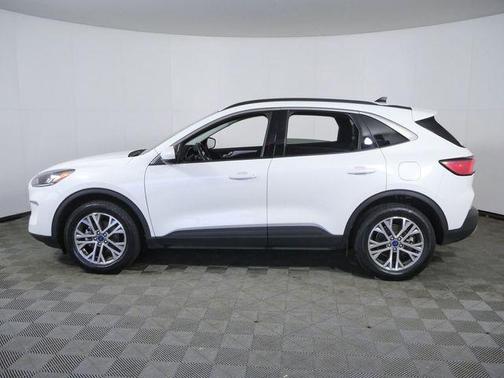 White Metallic 2022 Ford Escape SEL