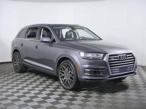 Samurai Gray Metallic 2018 Audi Q7 3.0T Premium Plus