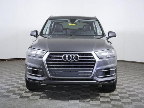 Samurai Gray Metallic 2018 Audi Q7 3.0T Premium Plus