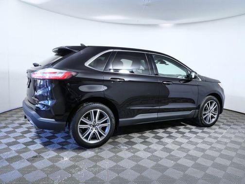 Agate Black Metallic 2024 Ford Edge Titanium