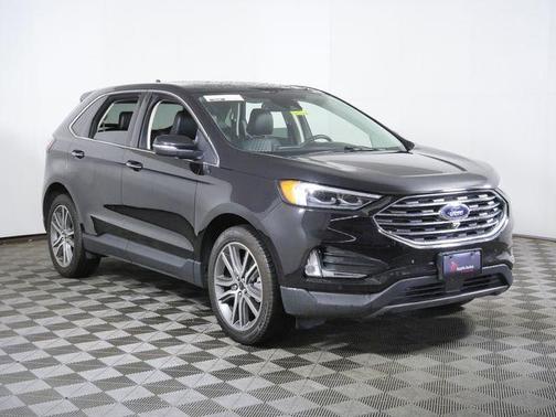Black Metallic 2024 Ford Edge Titanium