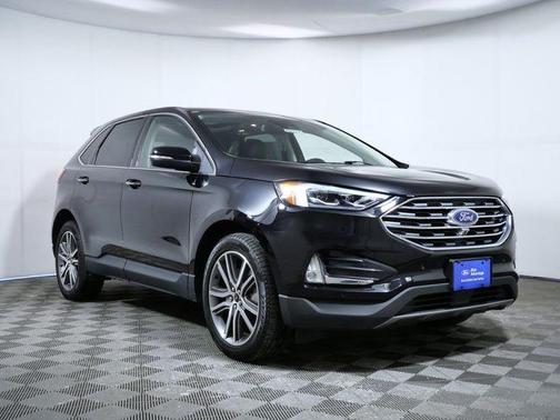 Agate Black Metallic 2024 Ford Edge Titanium