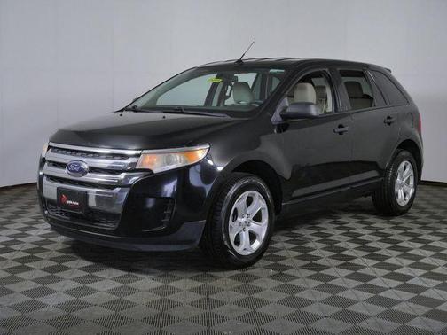 Ebony Black 2011 Ford Edge SE