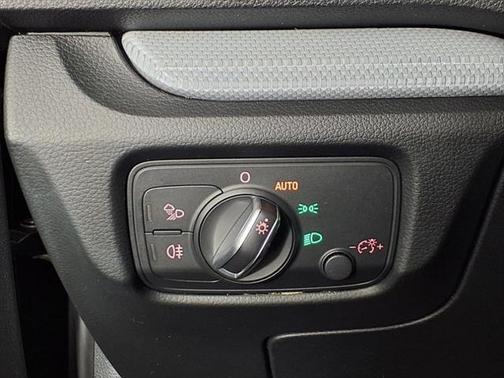 2016 Audi A3 e-tron 1.4T Tech Premium Plus