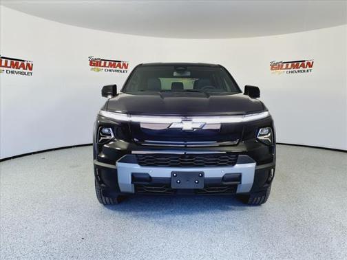 2025 Chevrolet Silverado EV LT
