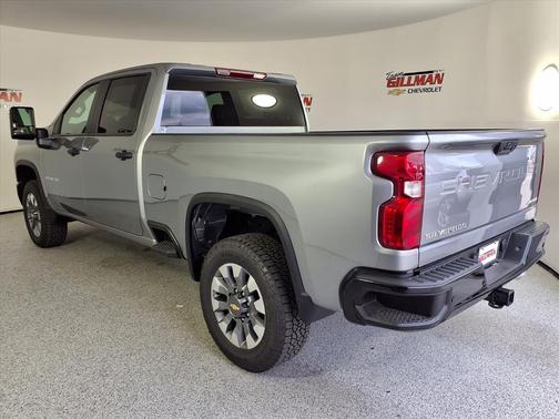 2026 Chevrolet Silverado 2500 Custom