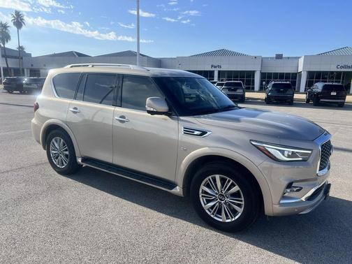 2019 INFINITI QX80 Luxe