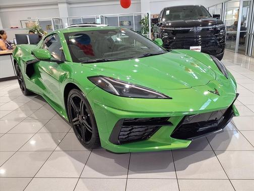 2026 Chevrolet Corvette Stingray w/2LT