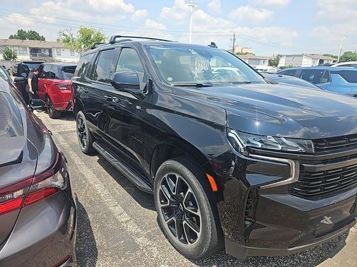 2023 Chevrolet Tahoe 4WD RST