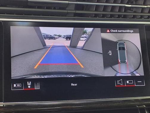 2025 Audi Q7 45 Premium Plus