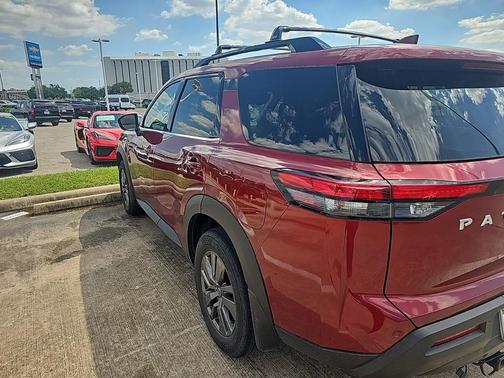 2022 Nissan Pathfinder SV 2WD