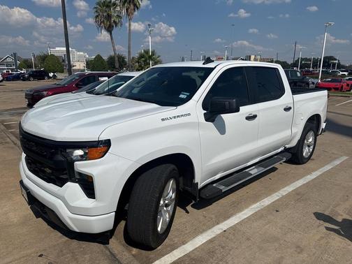 2023 Chevrolet Silverado 1500 Custom