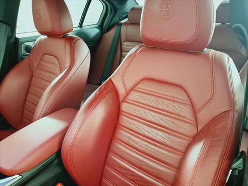2022 Alfa Romeo Giulia Ti