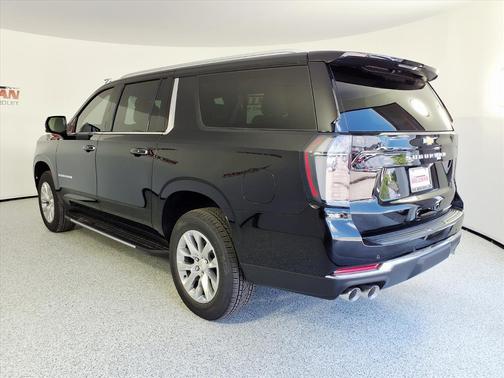 2025 Chevrolet Suburban Premier