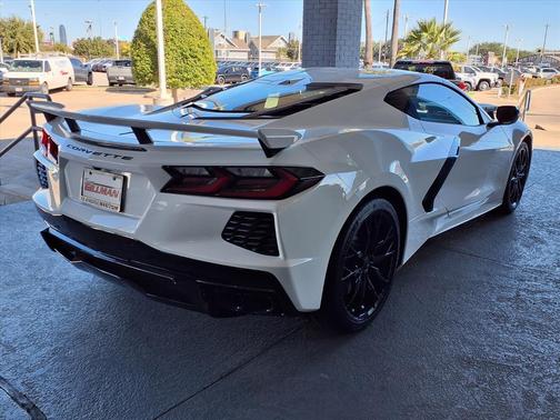2026 Chevrolet Corvette Stingray w/2LT