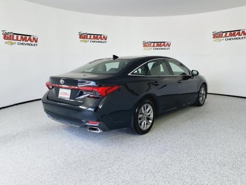 2020 Toyota Avalon XLE