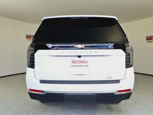 2025 Chevrolet Suburban LT