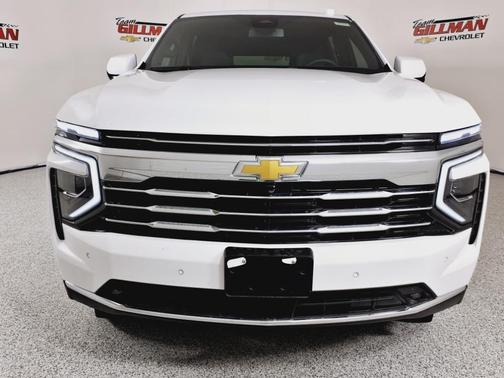 2025 Chevrolet Suburban LT