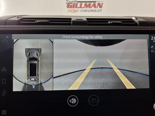 2023 Land Rover Defender 130 SE